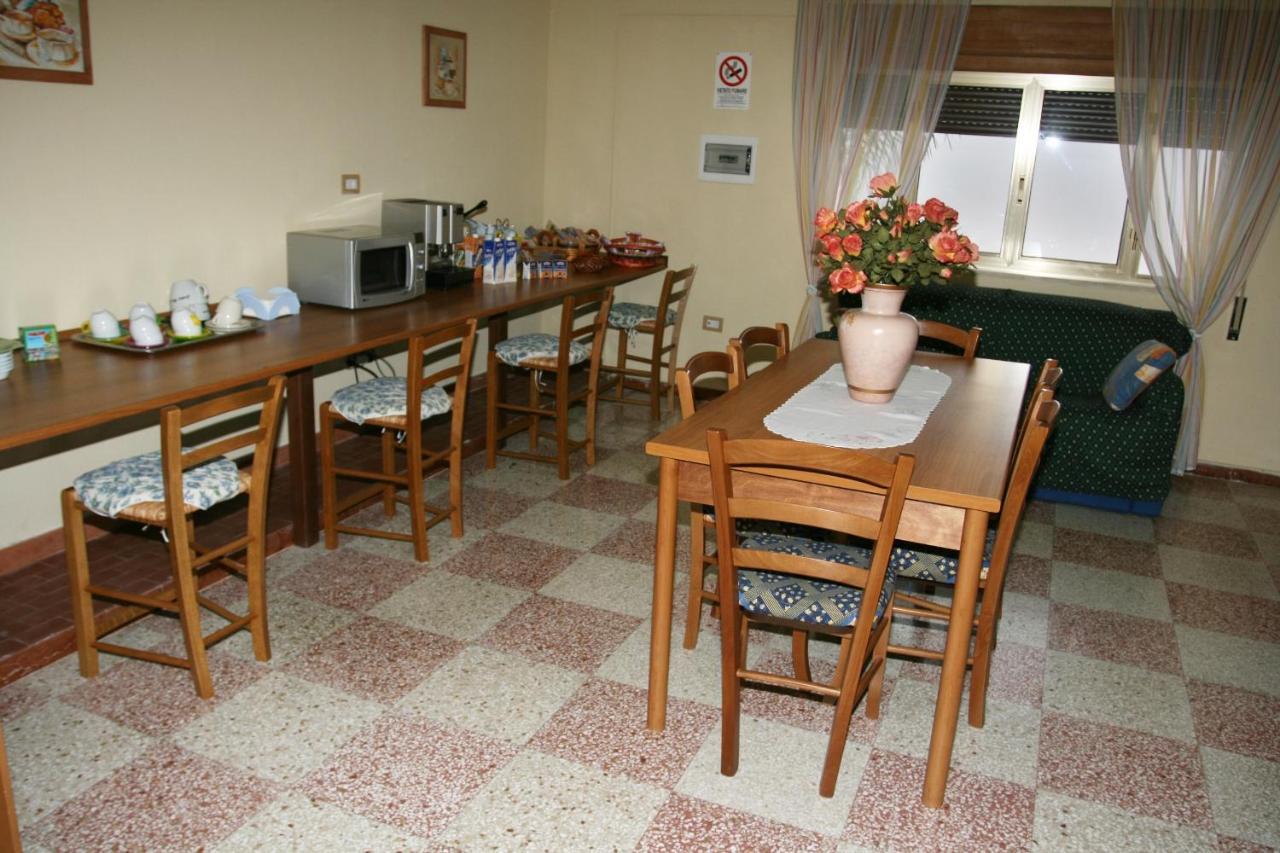 Salento Al Mare Bed & Breakfast Taviano  Bagian luar foto